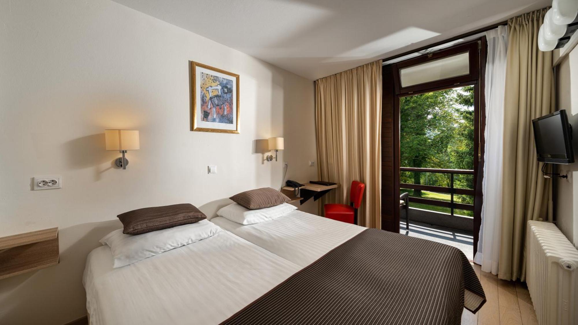 Hotel Bellevue Plitvička Jezera Buitenkant foto