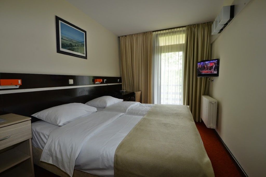 Hotel Bellevue Plitvička Jezera Buitenkant foto